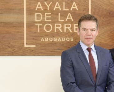 AYALA-DE-LA-TORRE-59 (2)